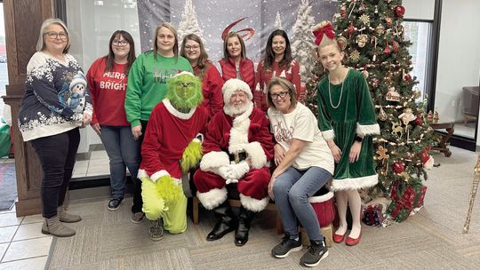 Hampton Christmas Parade Tonight 6:00