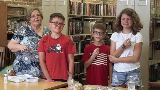 Summer Reading Gets Off to a “Rocking” Start!