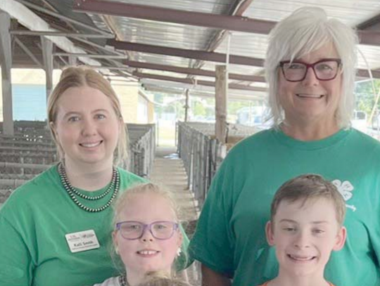 Calhoun County 4-H Members Participate In The Southeast District Livestock Show