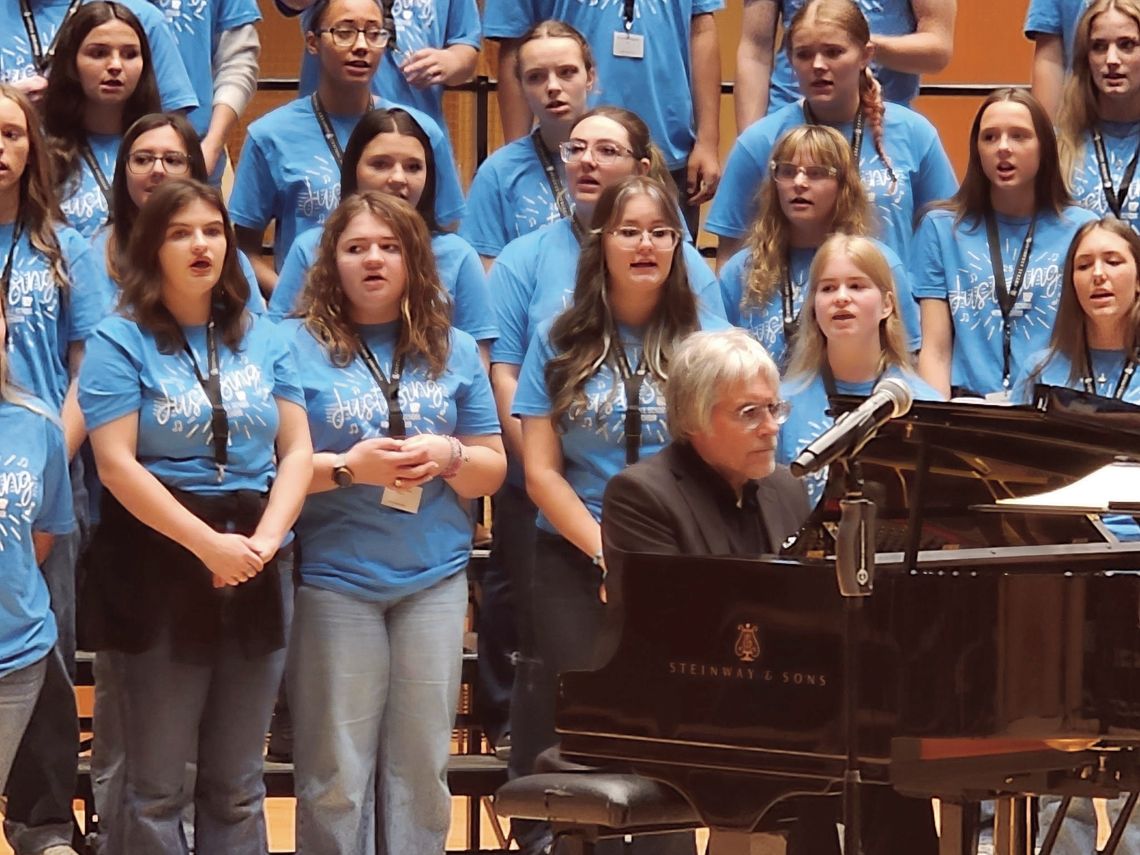 Hampton High School Choir Hampton High School Choir